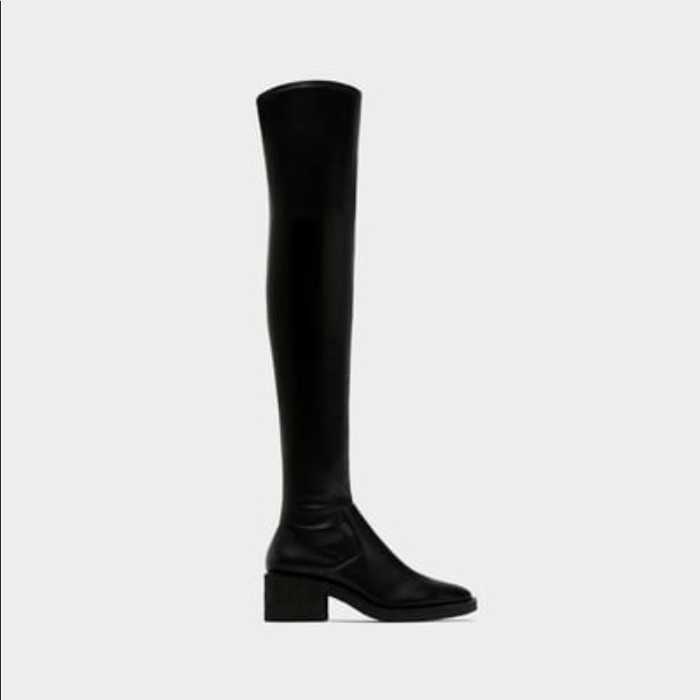 Zara Knee Hight Flat Crepe Boots